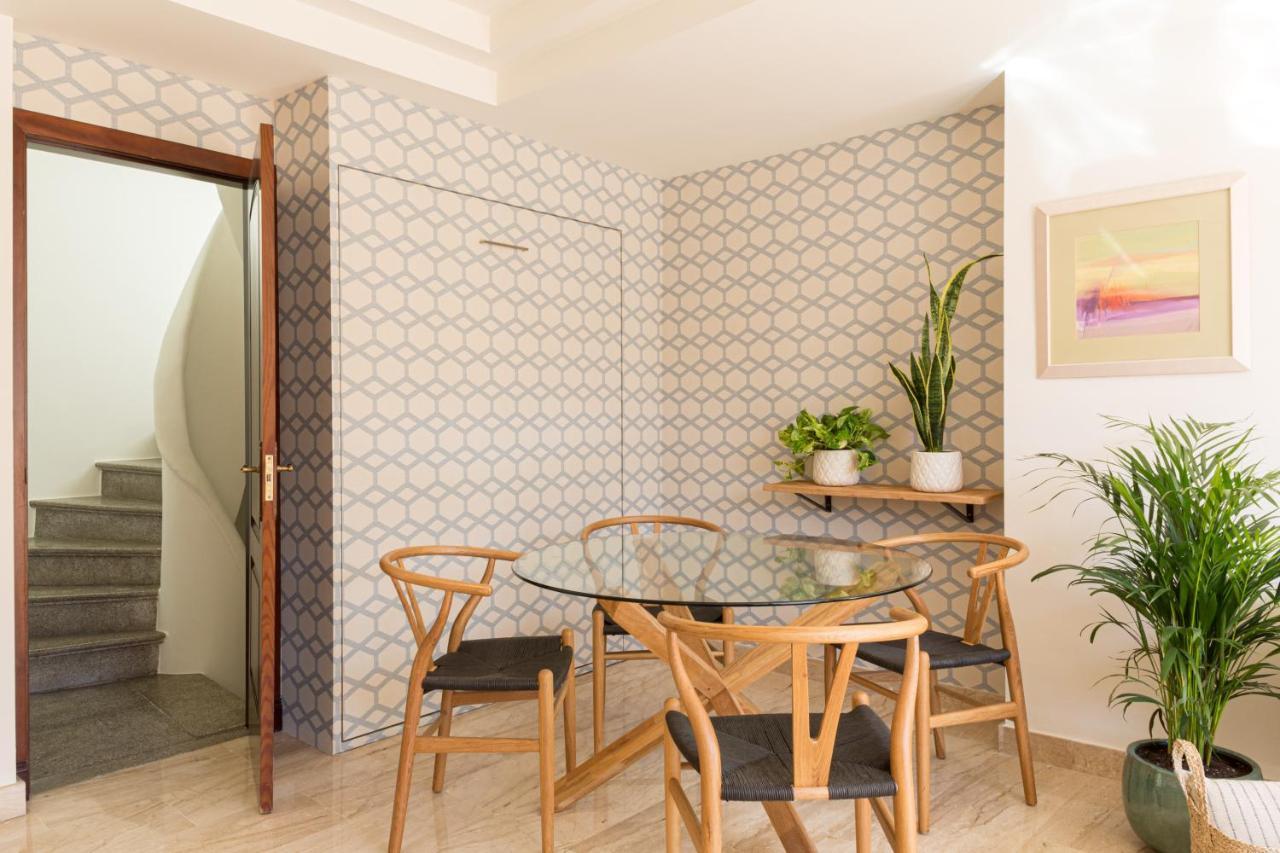 Puerta Catedral Apartments Севилья Экстерьер фото