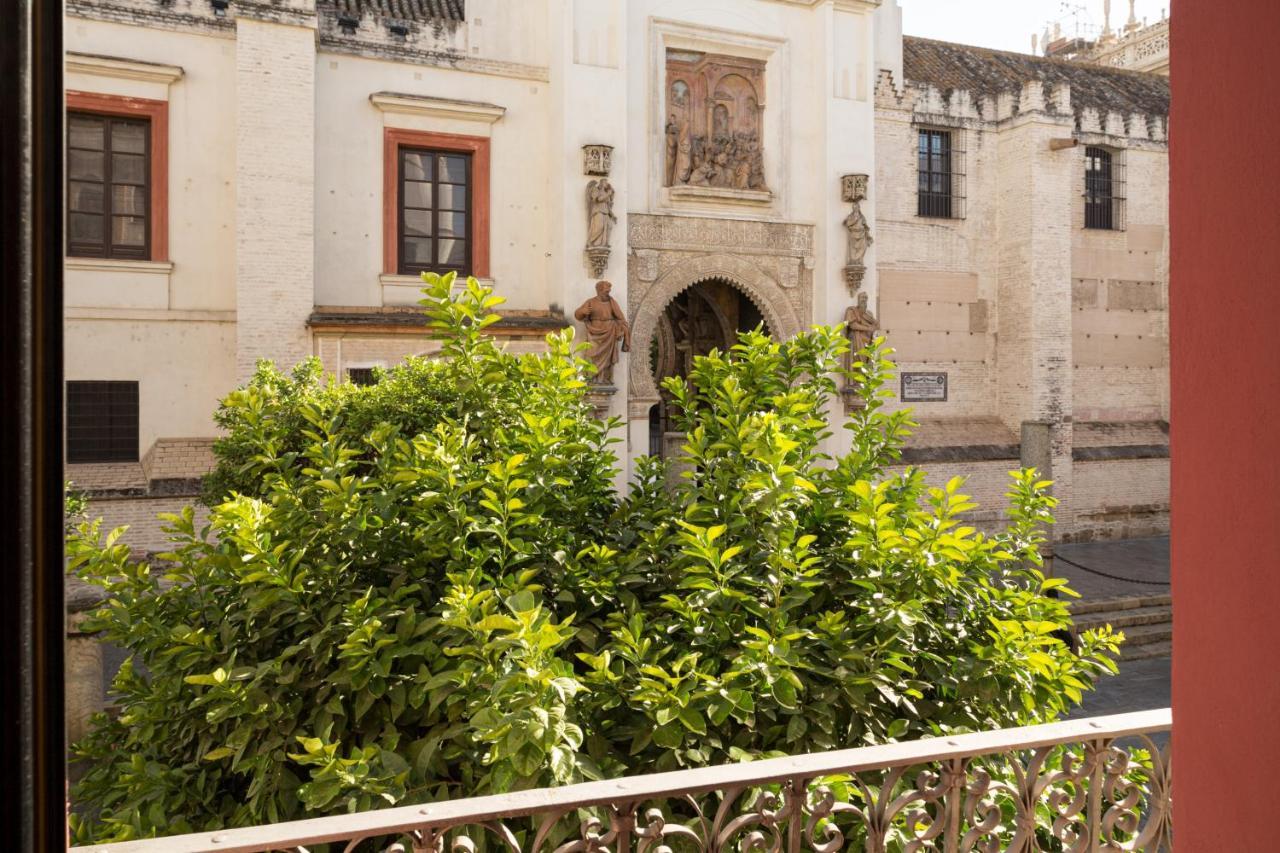 Puerta Catedral Apartments Севилья Экстерьер фото