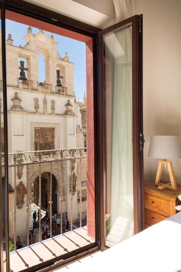 Puerta Catedral Apartments Севилья Экстерьер фото