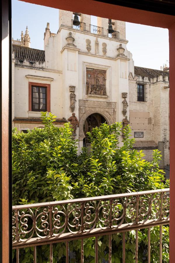 Puerta Catedral Apartments Севилья Экстерьер фото