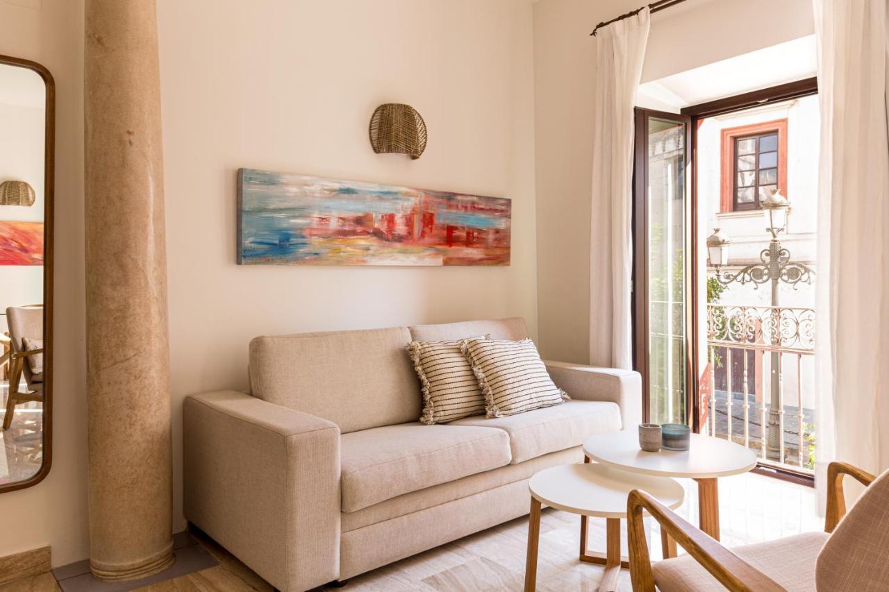 Puerta Catedral Apartments Севилья Экстерьер фото
