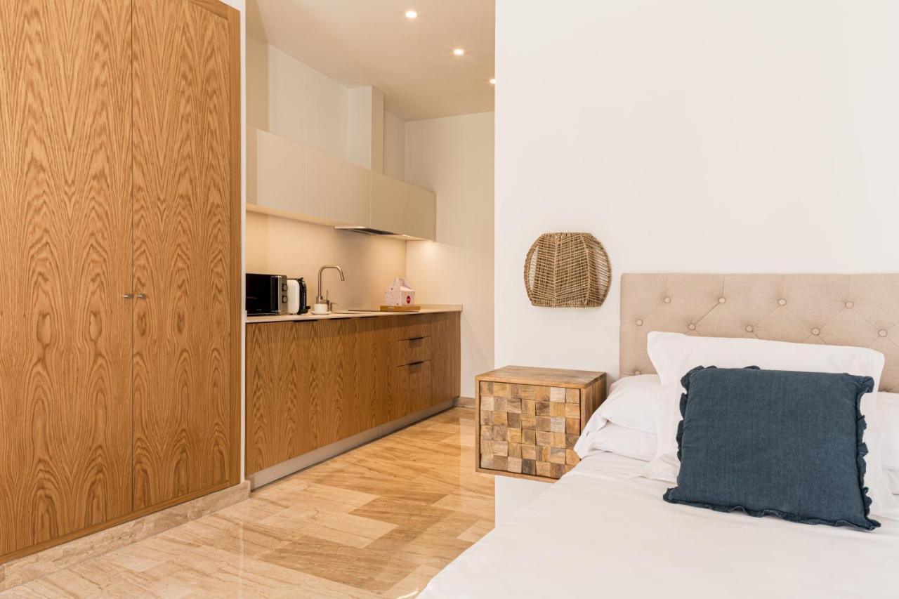 Puerta Catedral Apartments Севилья Экстерьер фото