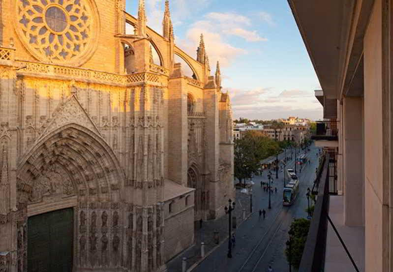 Puerta Catedral Apartments Севилья Экстерьер фото